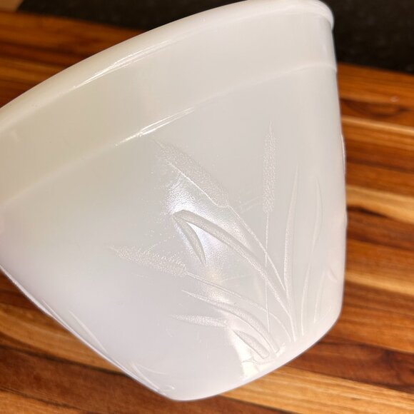 Vintage Hazel Atlas Cattail Milk Glass Mixing Bowl - Picture 2 of 5